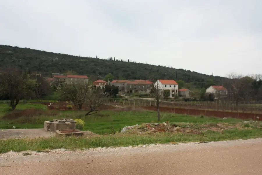 Vitaljina — Sarat-Gebirge (Saudi-Arabien)