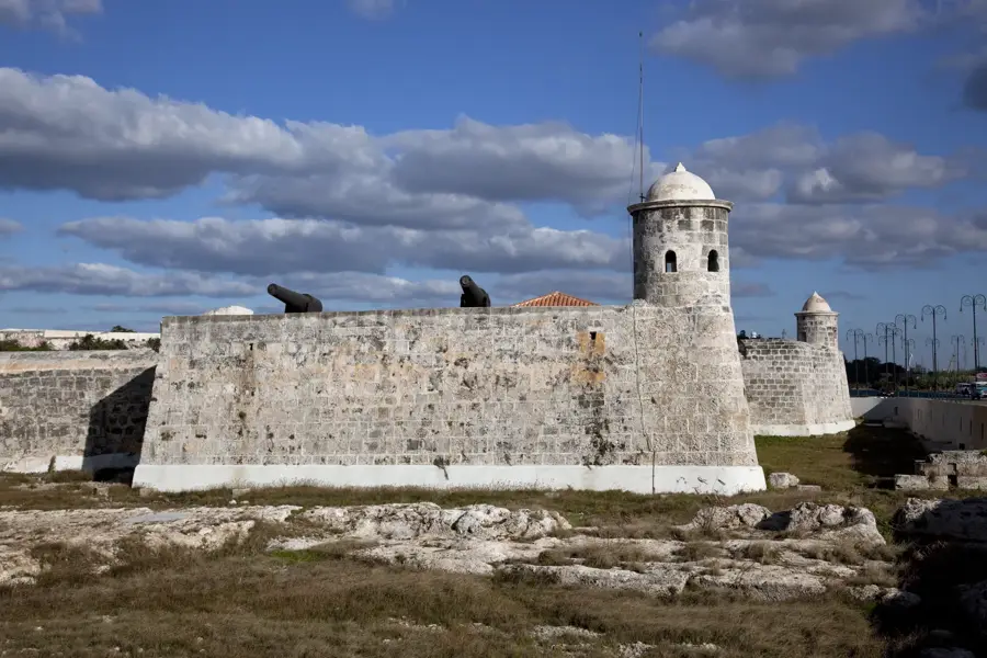 Castelul de la Punta — Bazilica Sfântului Francisc din Assisi (Cuba)