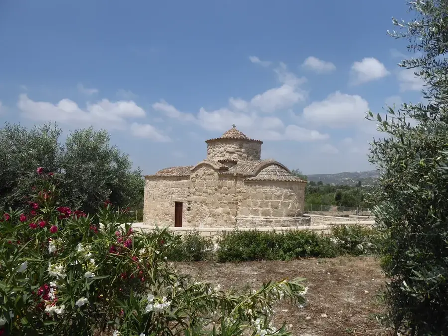 Choirokoitia — Larnaca Castle (Cyprus)