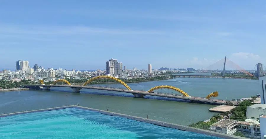 Portul Đà Nẵng — Hòa Liên (Vietnam)