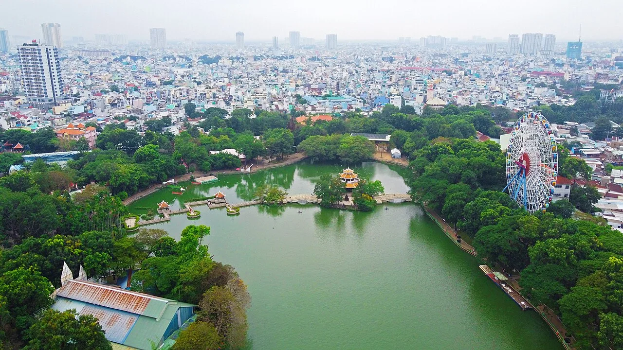 Parcul Acvatic Đầm Sen — Bãi Dài (Vietnam)