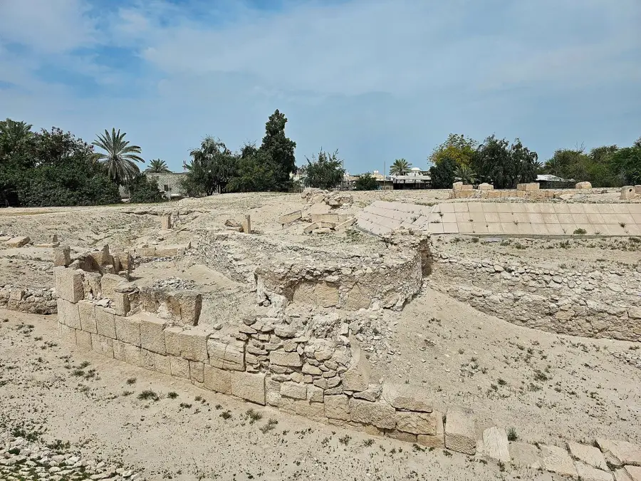 Diraz Temple — Al Khamis Mosque (Bahrain)