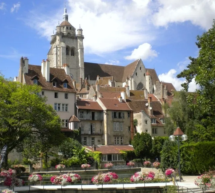 Dole – Stadt