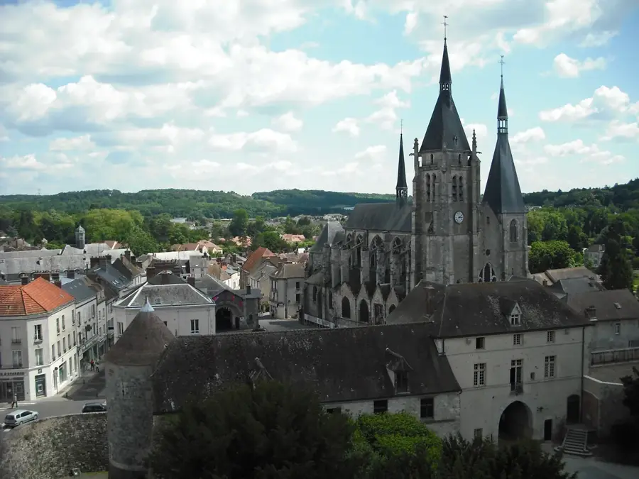 Dourdan – oraș