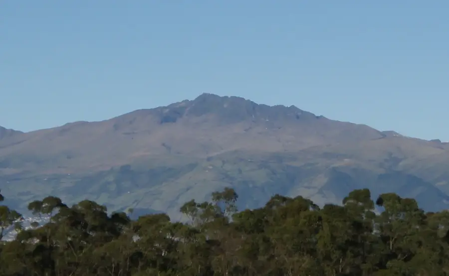 Vulcanul Atacazo — Saquisilí (Ecuador)