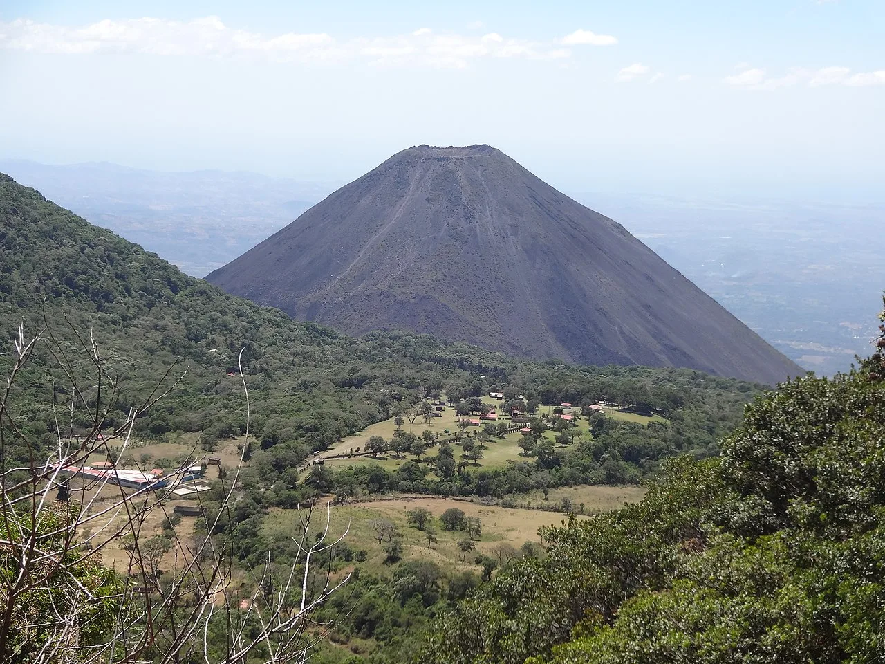 Ruinen der El Carmen Kirche — Metapán (El Salvador)