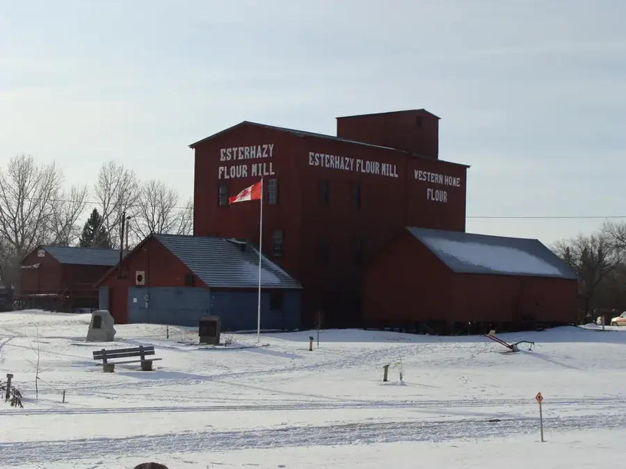 Esterhazy Flour Mill — Saskatchewan Legislative Building (Canada)