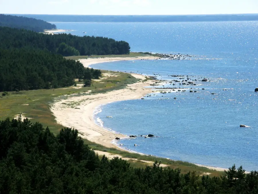 Hiiumaa — Wahiba Sands (Oman)