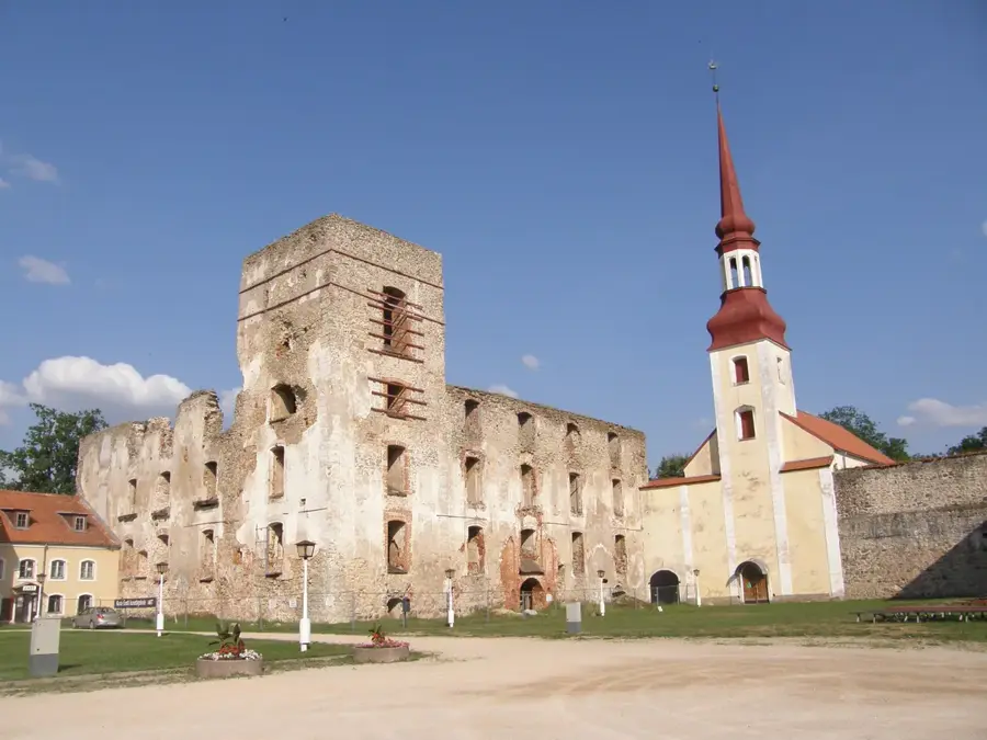 Põltsamaa St. Nicholas Church — Nava River (Estonia)