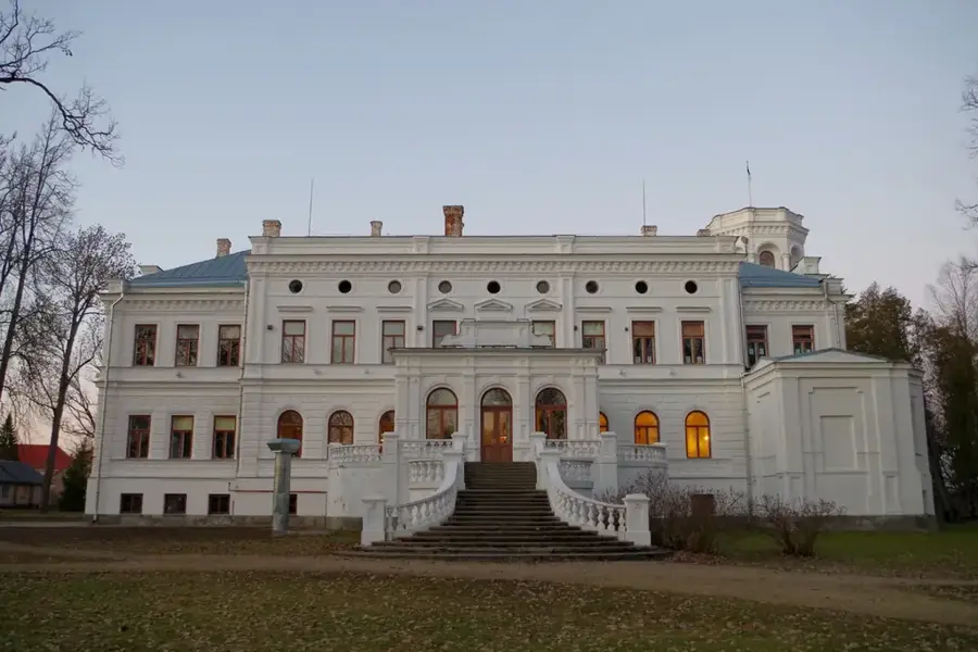 Puurmani Castle — Nava River (Estonia)