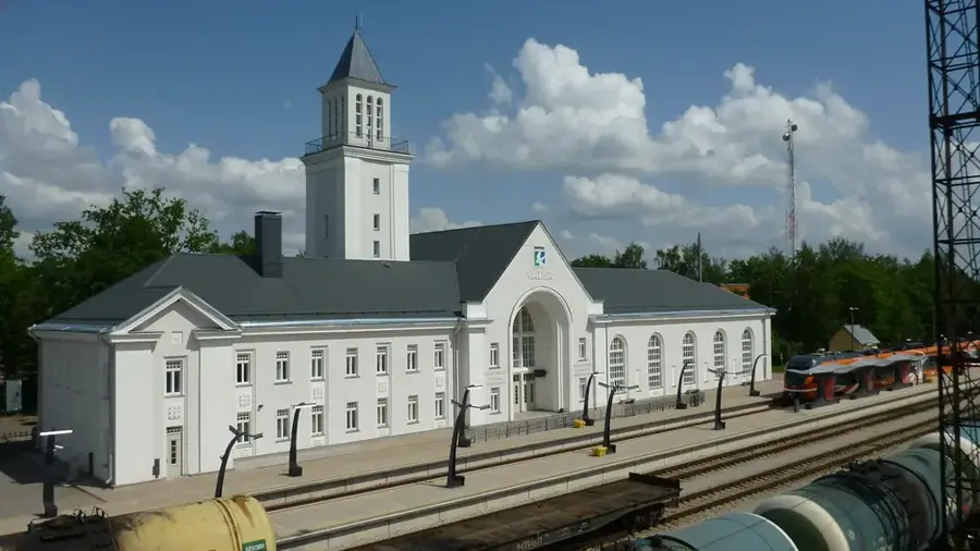 Valga Railway Station — Suure-Mägi (Estonia)