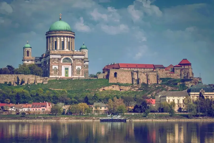Kathedrale von Esztergom — Esztergom-Kertváros (Ungarn)