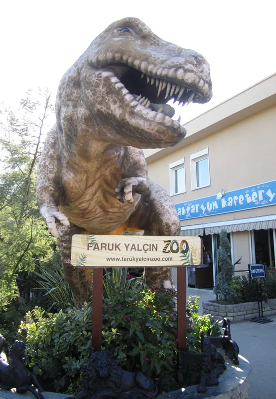 Faruk Yalçın Zoo — Bursa Peach Orchards (Turkey)