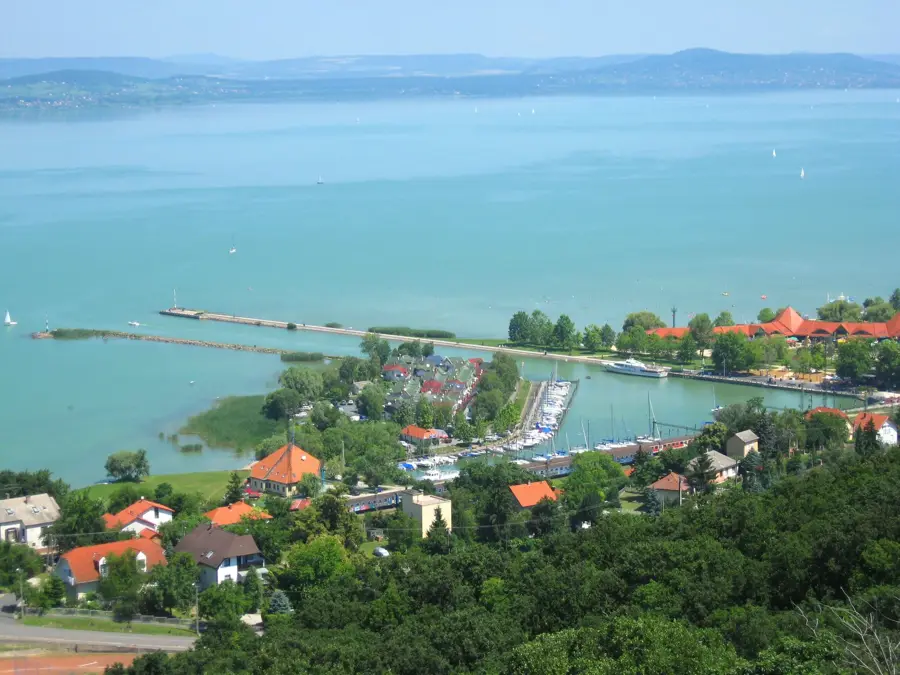 Fonyód – city