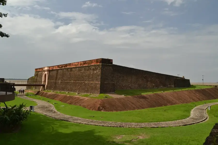 Forte do Presépio — Alter do Chao (Brazil)