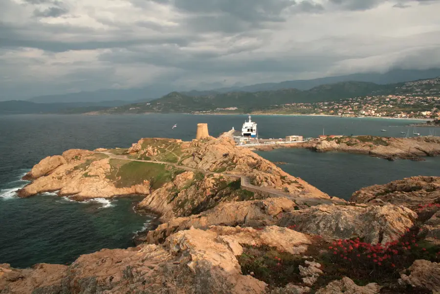 L'Île-Rousse – oraș