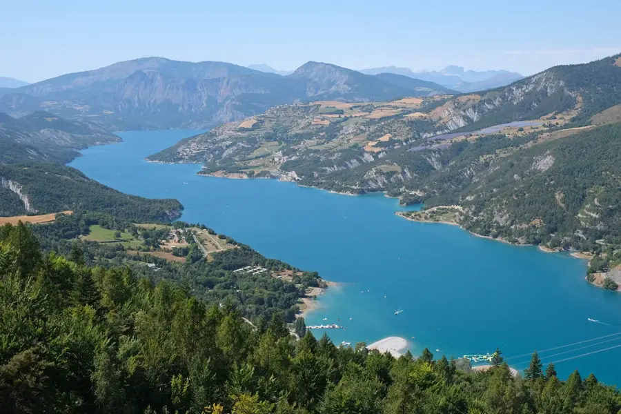 Lac de Serre-Ponçon (Frankreich)