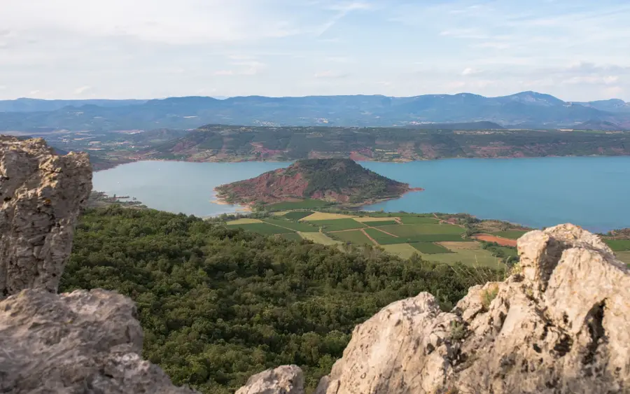 Lac du Salagou – oraș