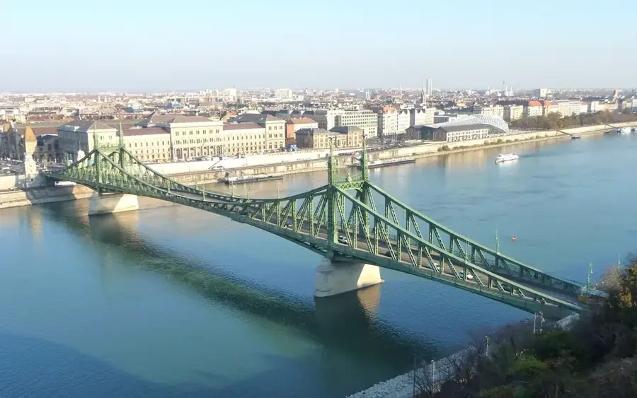 Freiheitsbrücke