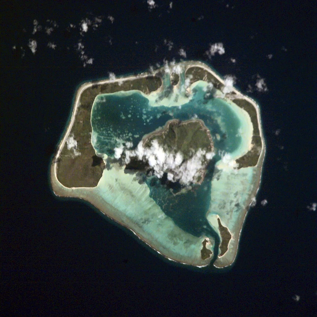 Berg Teurafaatiu — Maupiti Mantarochen-Punkt (Französisch-Polynesien)