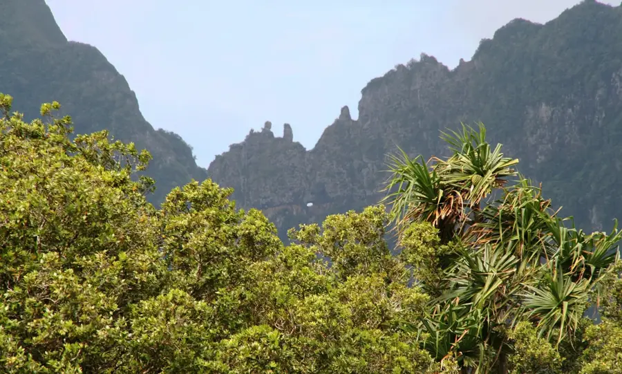 St. Anne Church Fatu Hiva — Calvary Cemetery Atuona (French Polynesia)
