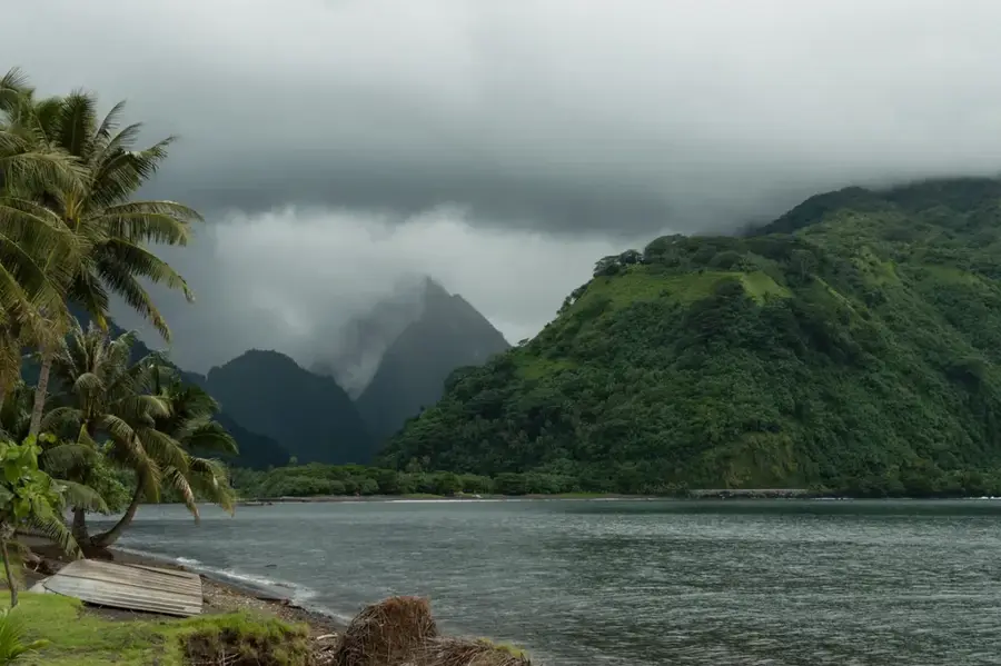 Tautira — Vaipo Waterfall (French Polynesia)