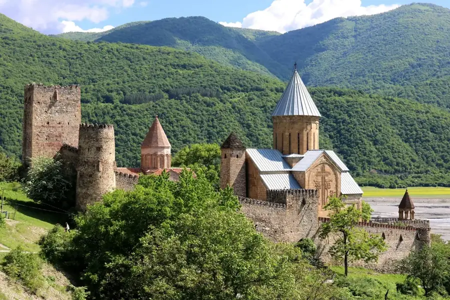 Cetatea Ananuri — Mtskheta (Georgia)