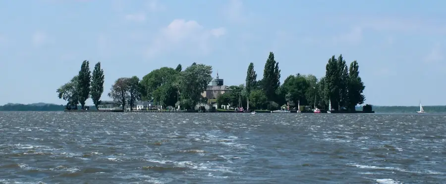 Steinhude – city