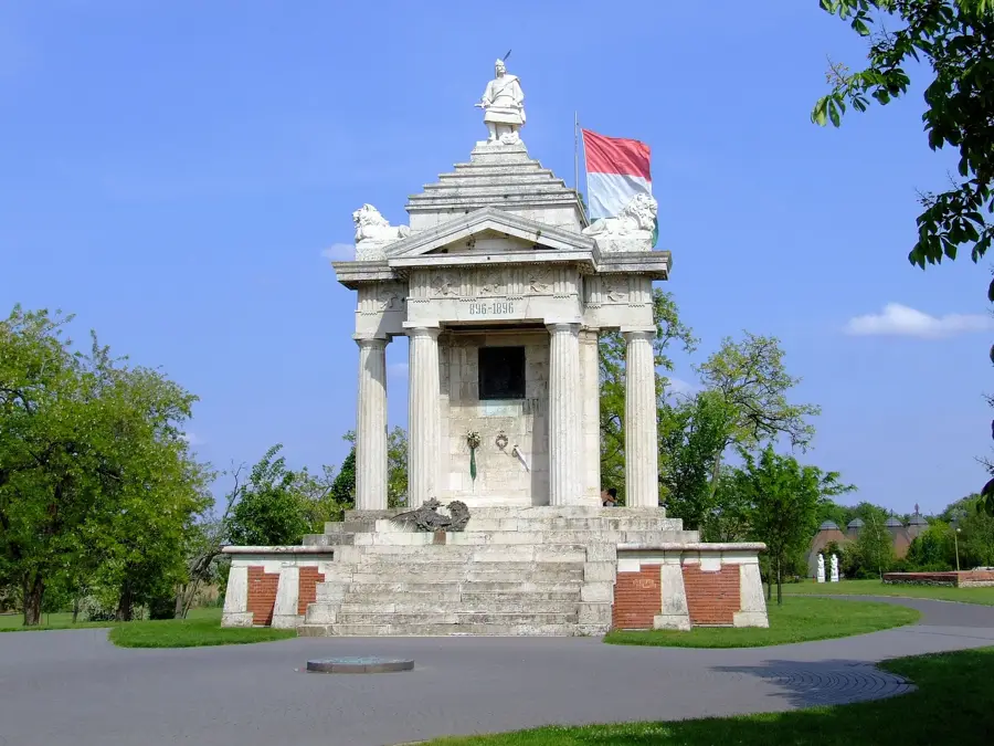Nationaler Gedenkpark Ópusztaszer — Szentes (Ungarn)