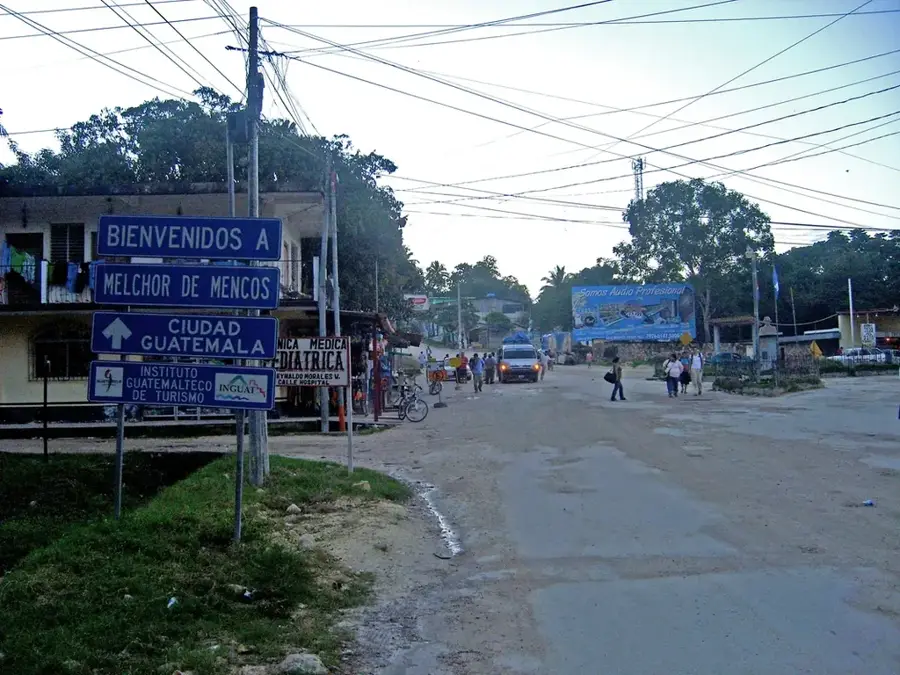 Melchor de Mencos — Sayaxché (Guatemala)