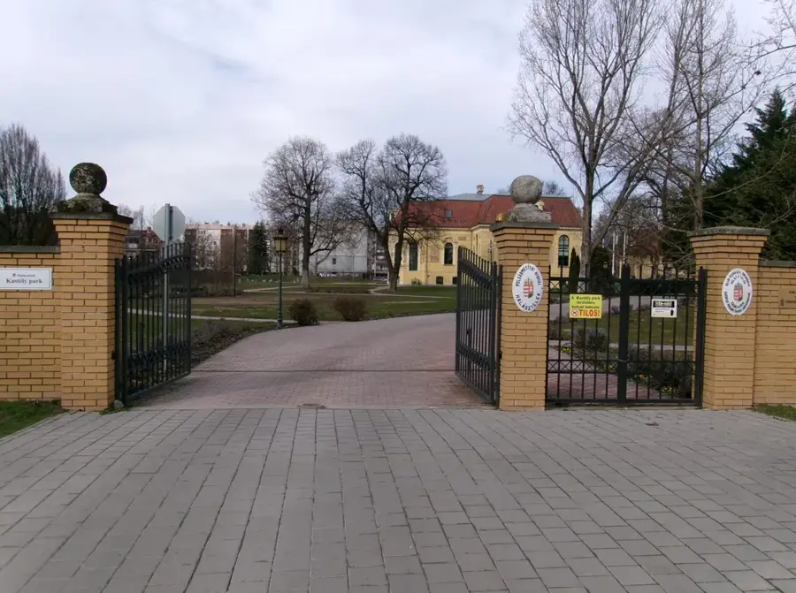 Halásztelek — Bugyi (Ungarn)