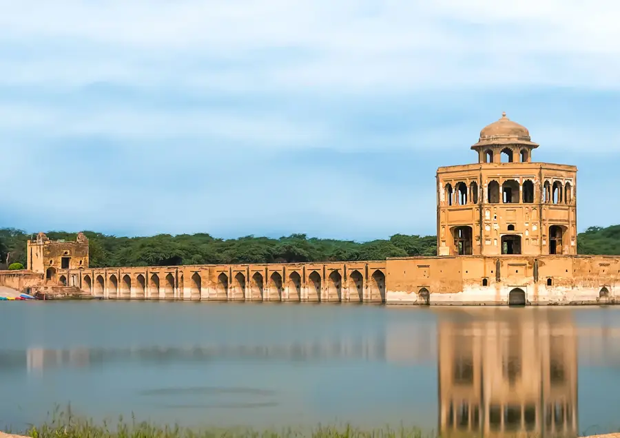 Hiran Minar — Pakpattan (Pakistan)
