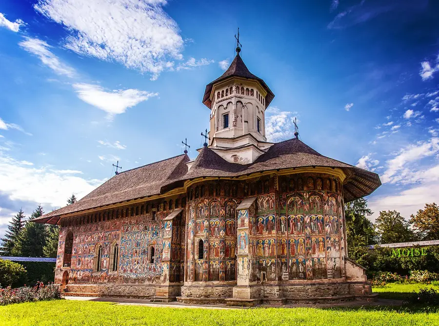 Moldovița Monastery — Voitinel (Romania)