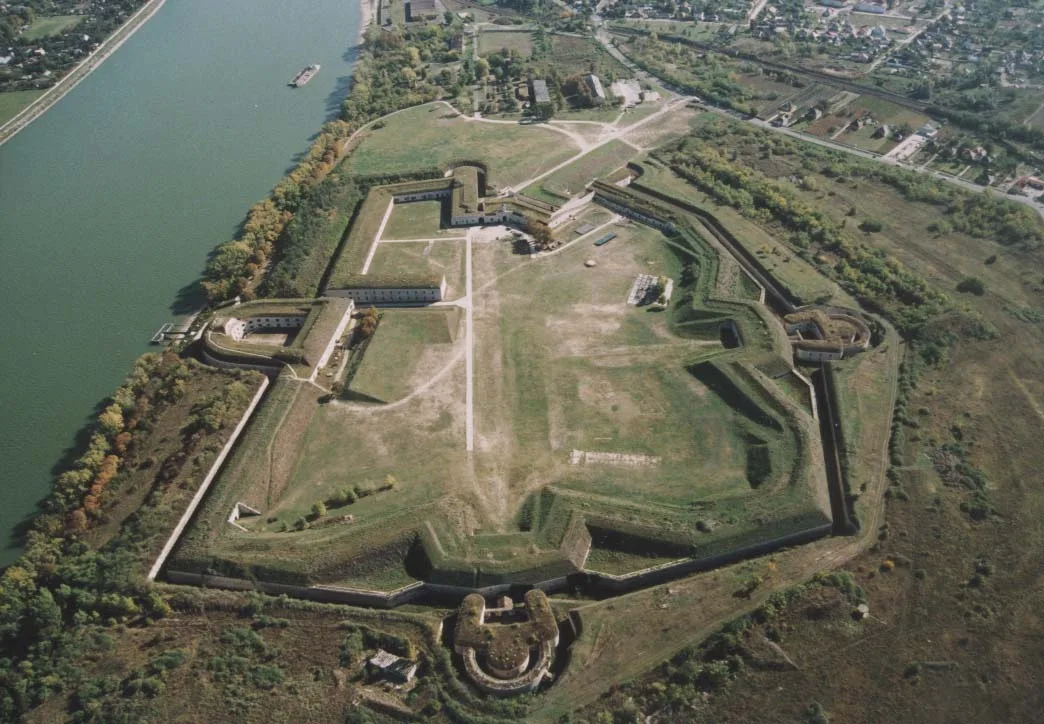 Fort Monostor — Bokoder See (Ungarn)