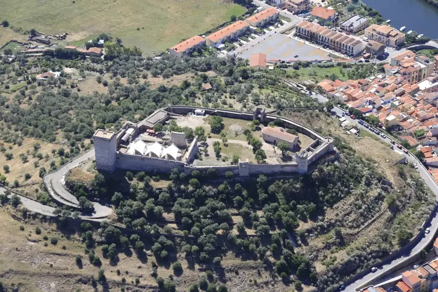 Castelul Serravalle