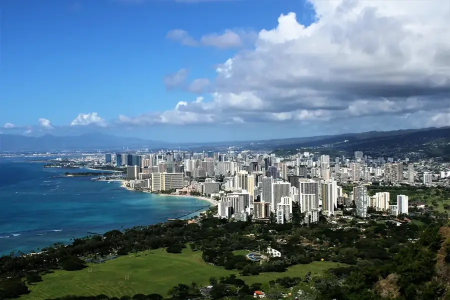 Honolulu — Haleʻiwa (USA)