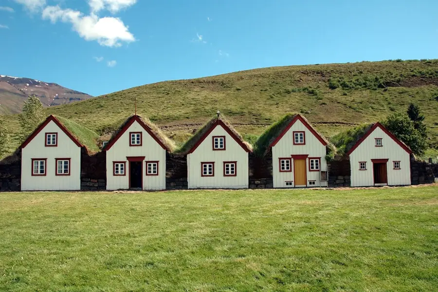 Laufás — Dalvík (Islanda)