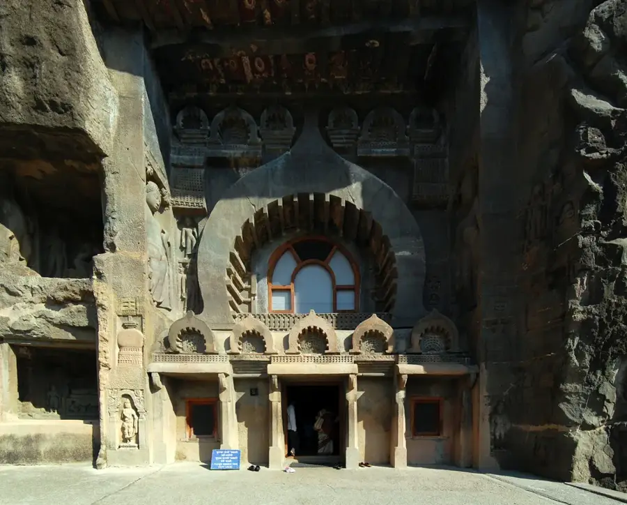 Peșterile Ajanta — Bhatye (India)