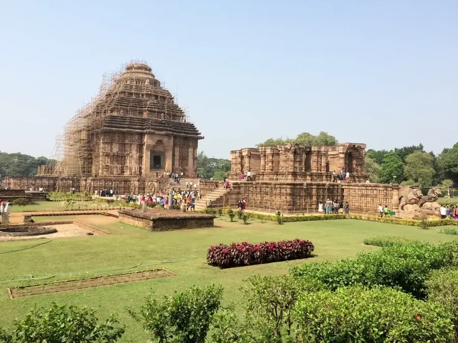 Kónáraki naptemplom — Csilka-tó (India)