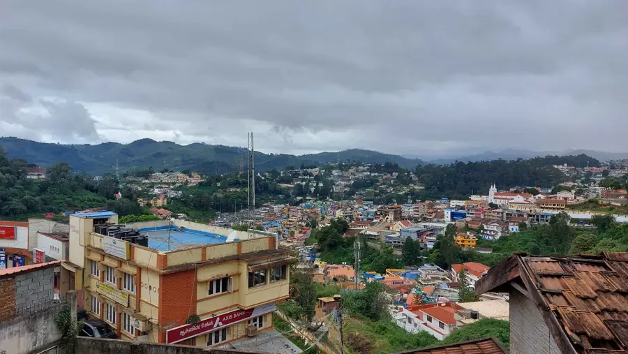 Coonoor — Pondicherry (India)