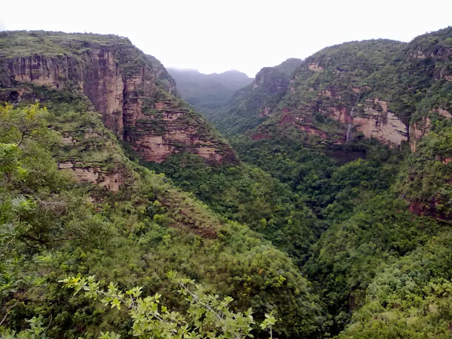 Pachmarhi — Orchha (India)