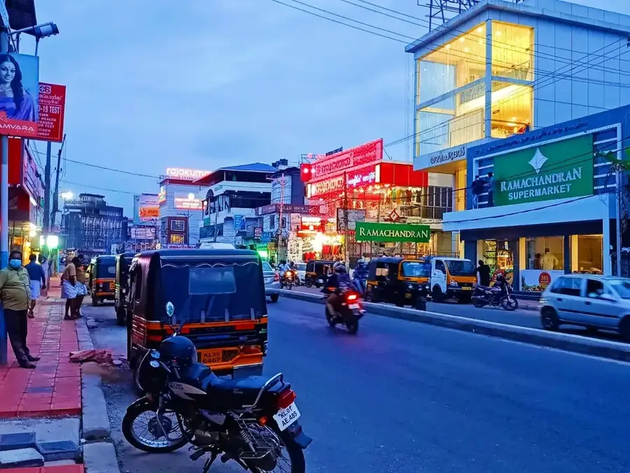 Thiruvananthapuram — Kizhunna (India)