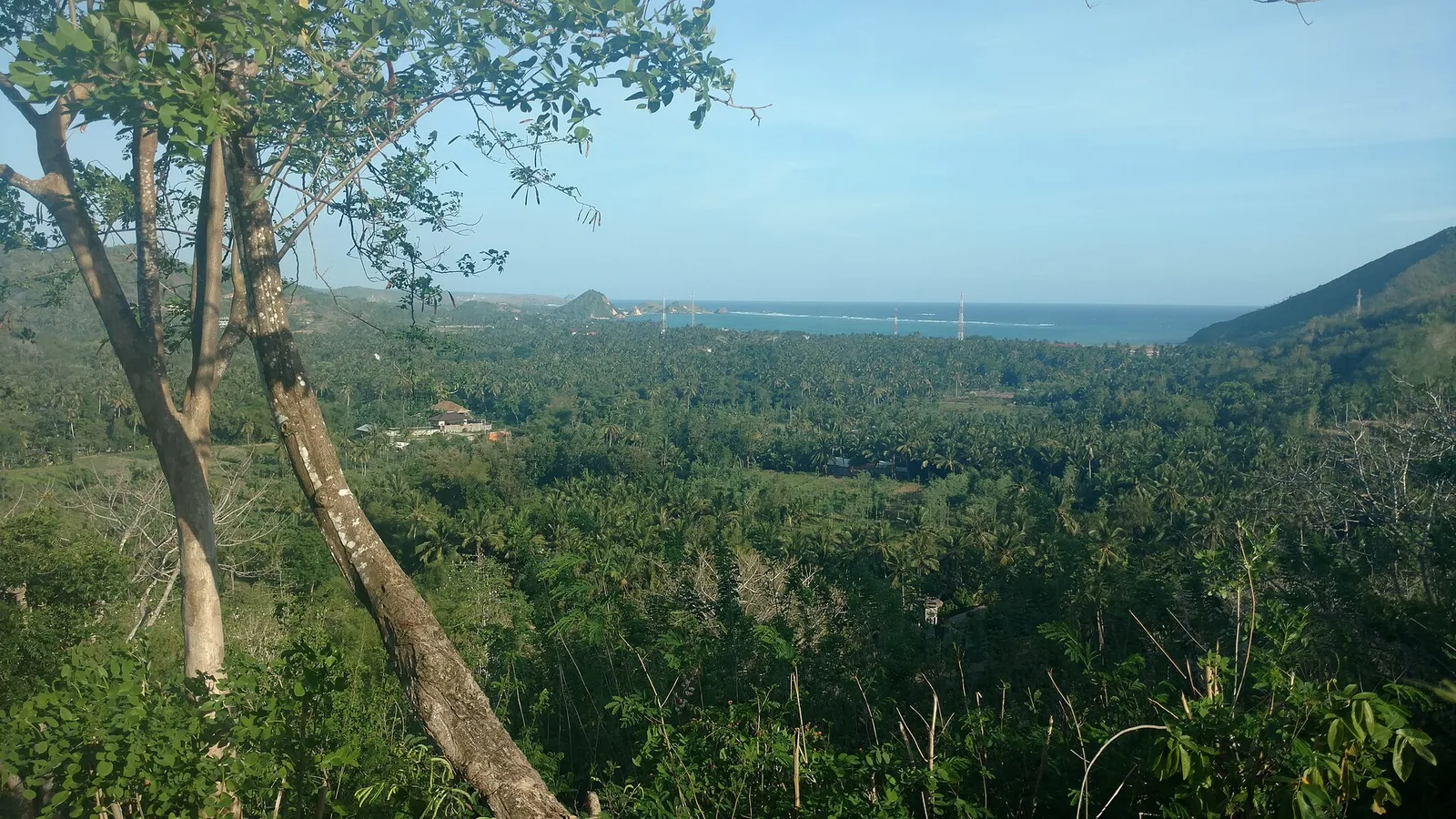 Kute (Lombok) — Tambora vulkán (Indonézia)