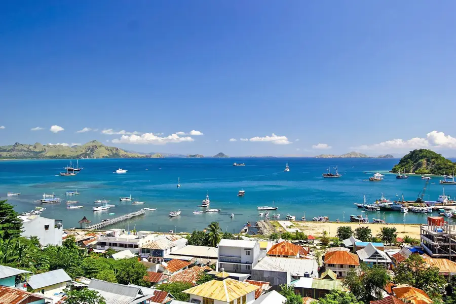 Labuan Bajo — Denpasar (Indonezia)