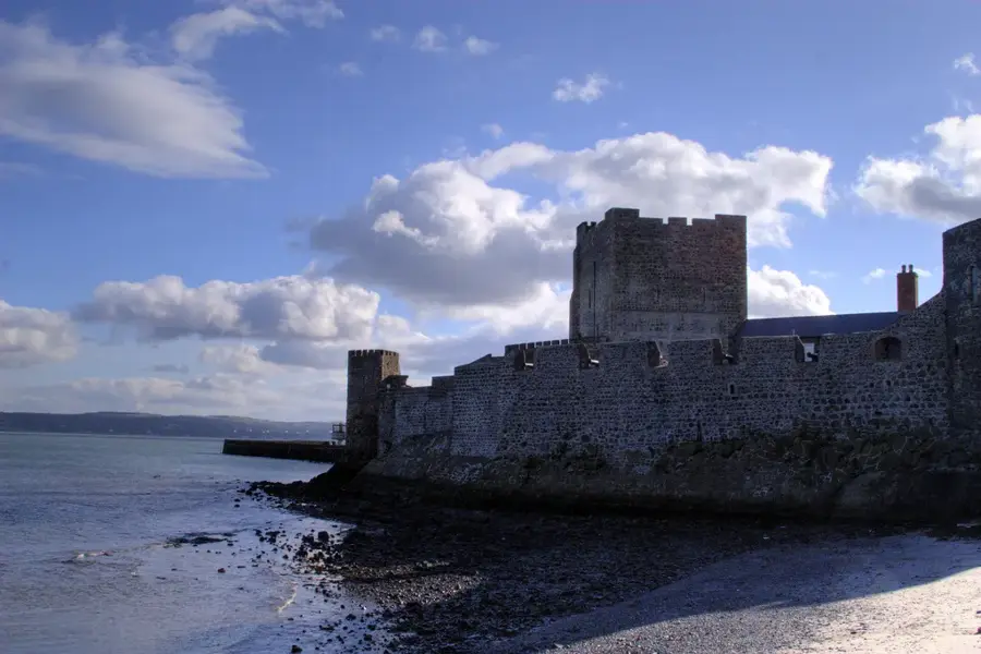 Carrickfergus — Fahan (Irlanda)