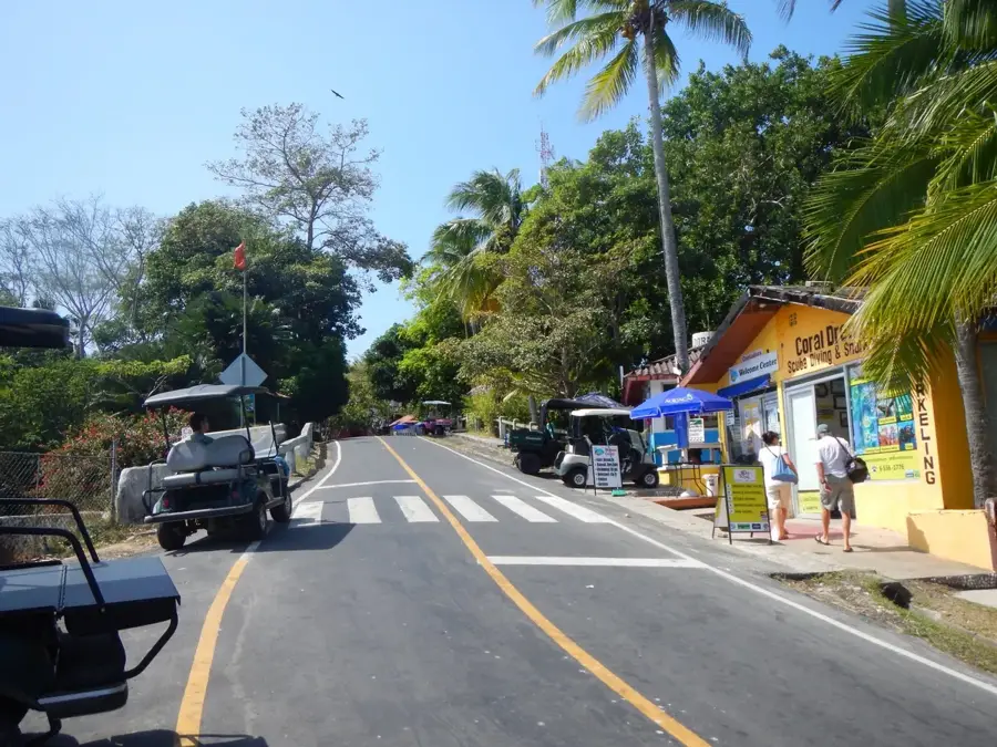 Isla Contadora — Bayano-See (Panama)