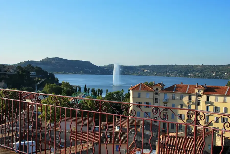 Istres – oraș