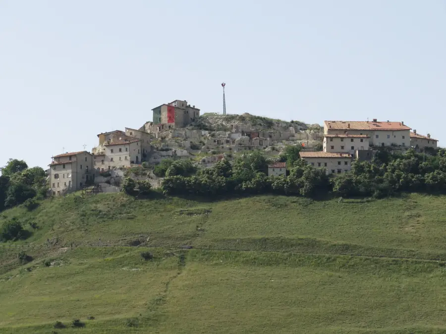 Castelluccio di Norcia — Pietraperla (Italien)