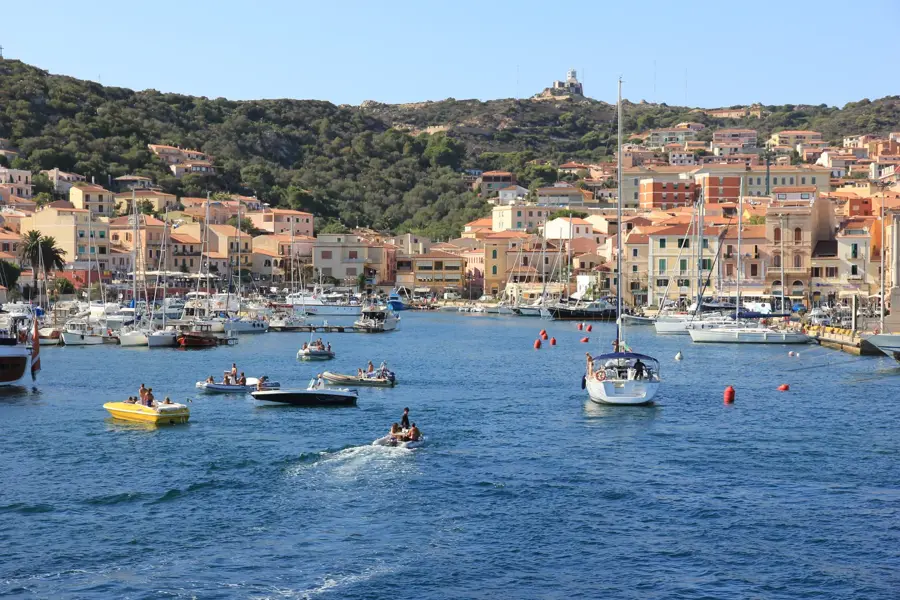 La Maddalena — Alghero (Italia)
