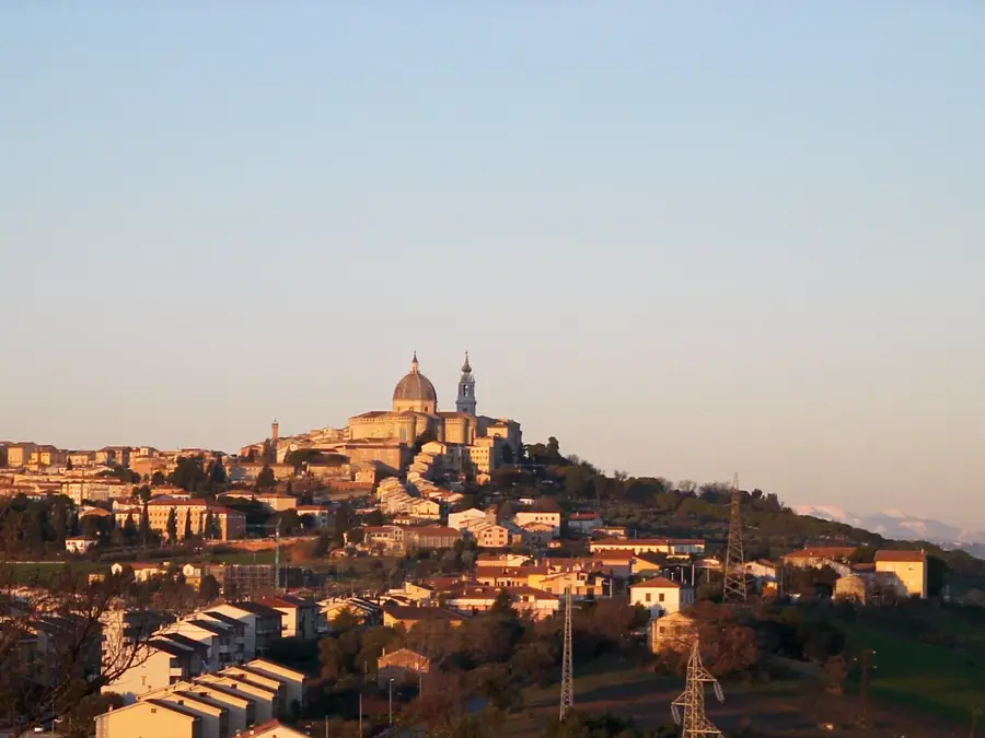 Loreto — Pietraperla (Italien)